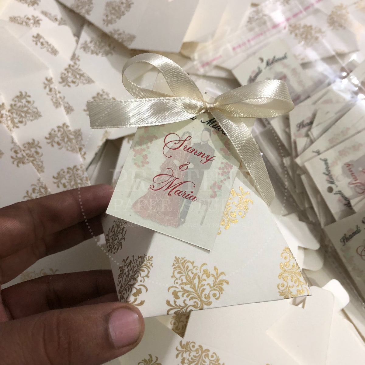 BB 030 — Personalized Wedding Favor Bid Box