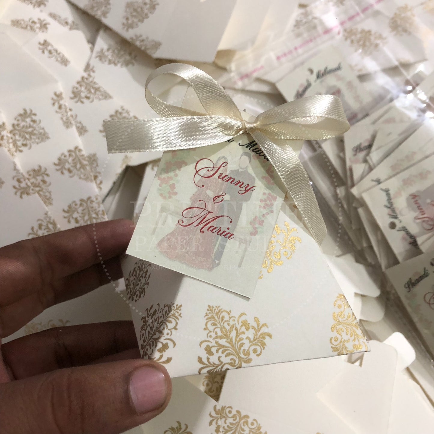 BB 030 — Personalized Wedding Favor Bid Box