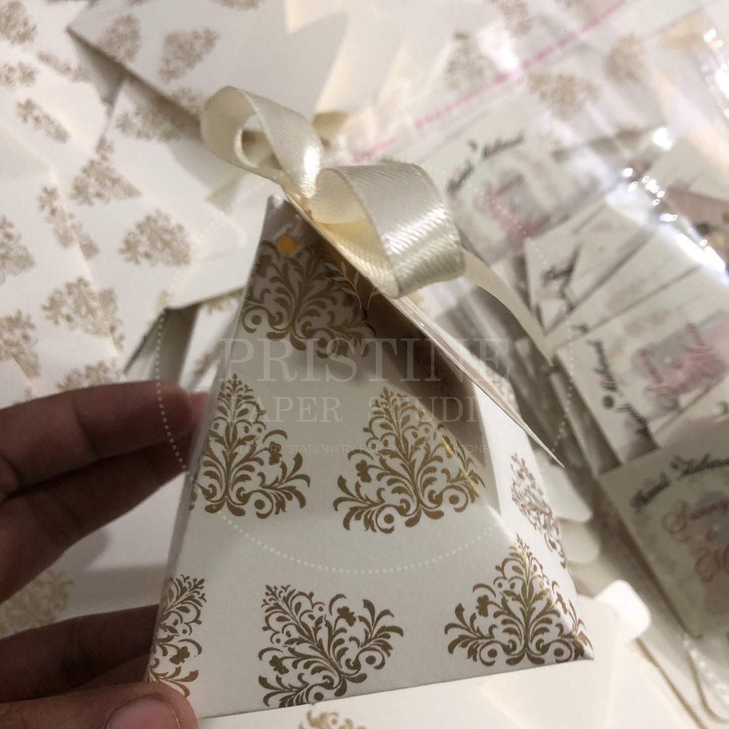 BB 030 — Personalized Wedding Favor Bid Box
