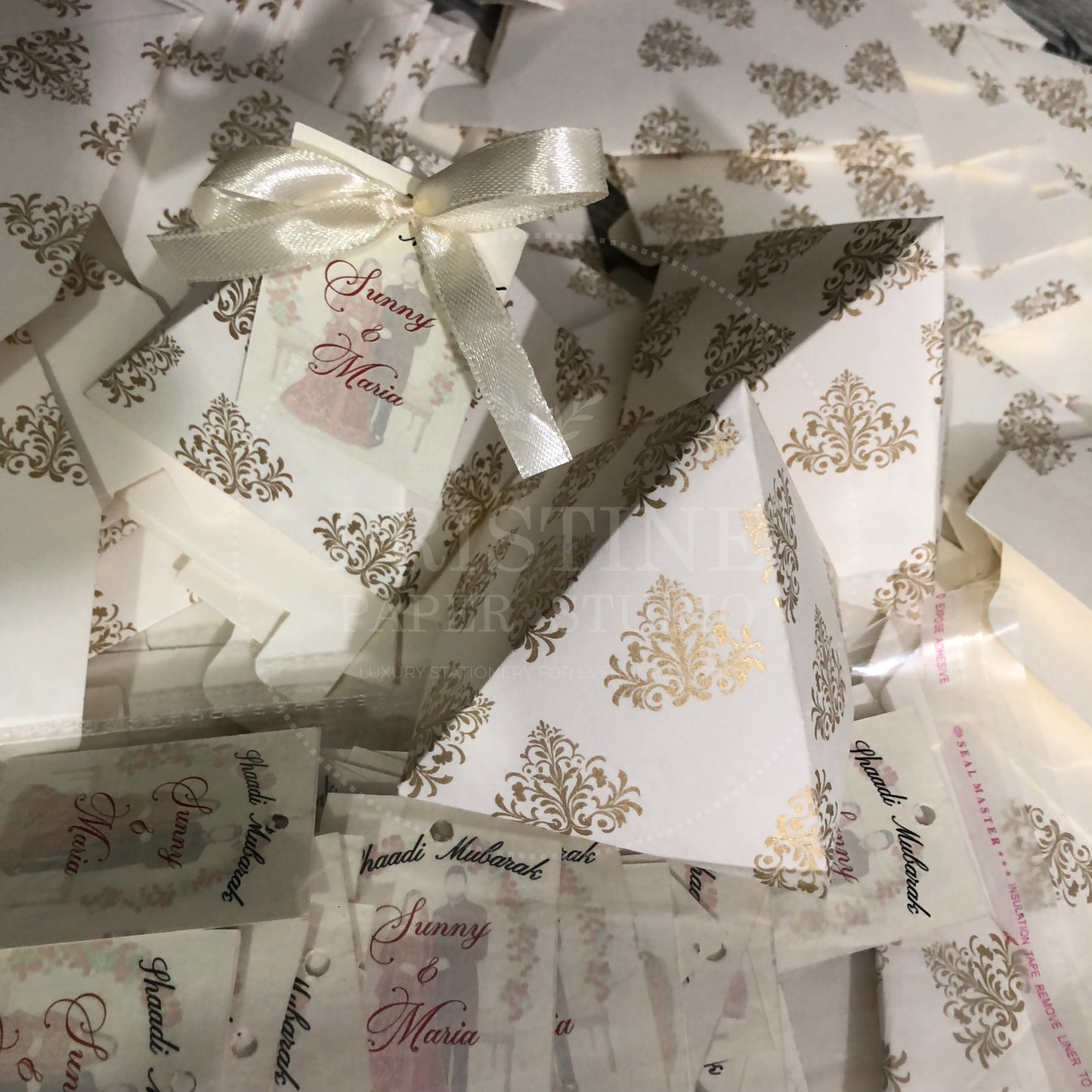 BB 030 — Personalized Wedding Favor Bid Box
