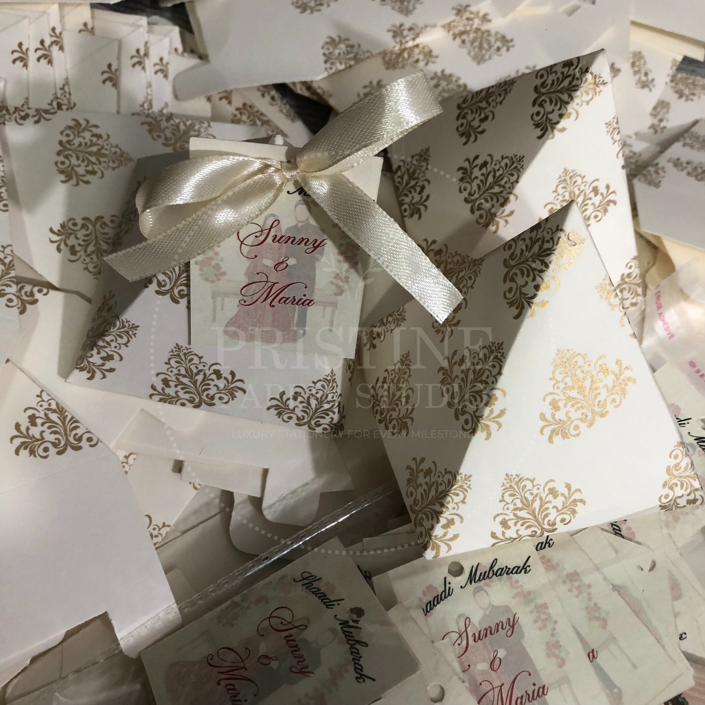 BB 030 — Personalized Wedding Favor Bid Box
