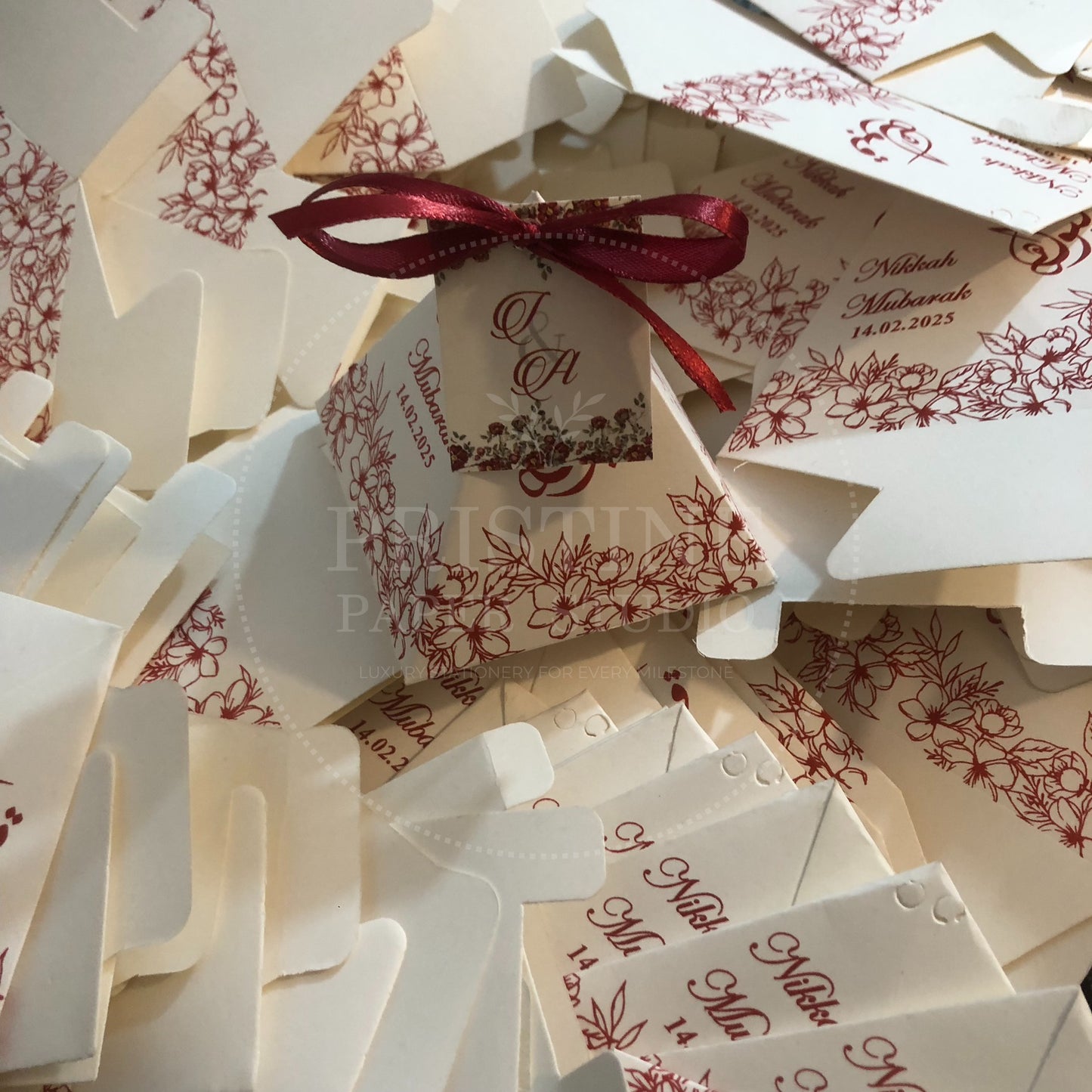 BB 032 — Elegant Maroon Pyramid Nikkah Bid Box