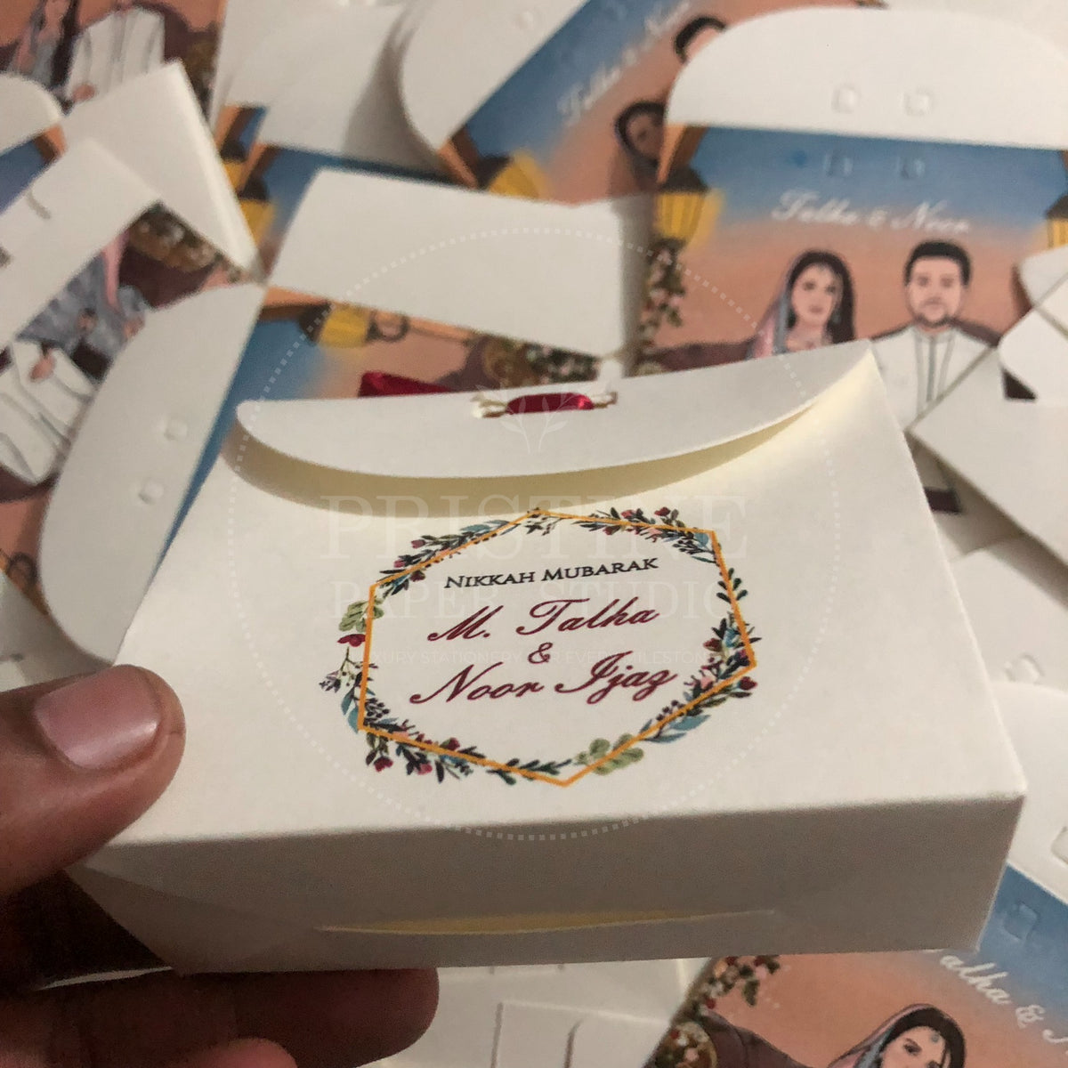 BB 038 — Elegant Nikkah Couple Bid Box