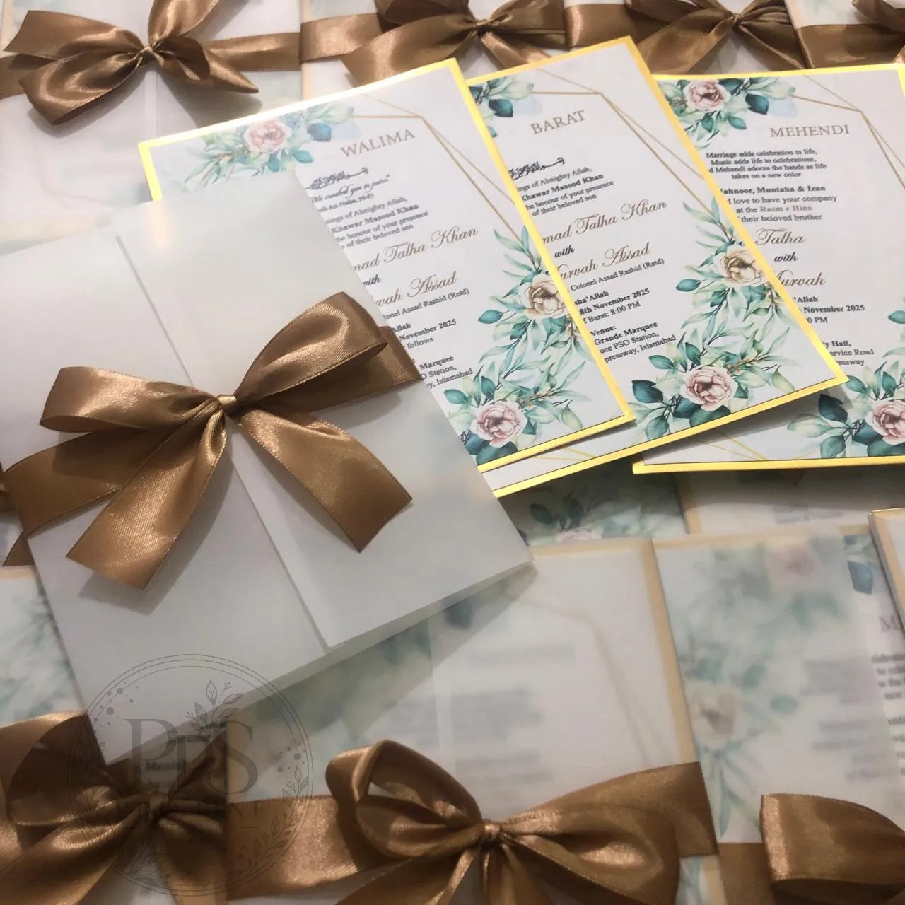 WC - 013 — Elegant Green Wedding Invitation